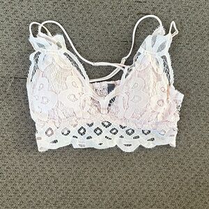 Alya Lace Crop Top in Light Pink